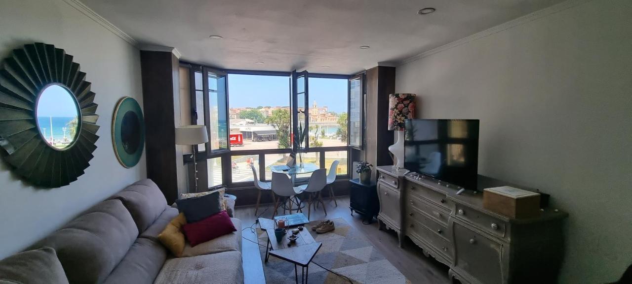 Апартаменти Apartamento La Escalerona Con Vistas Al Mar Хіхон Екстер'єр фото